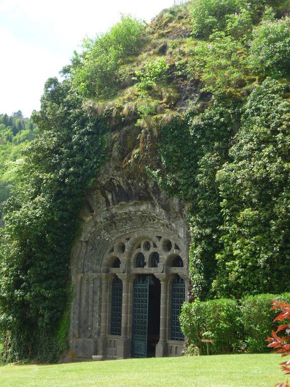 Auberge De L'Aspre Fontanges Buitenkant foto